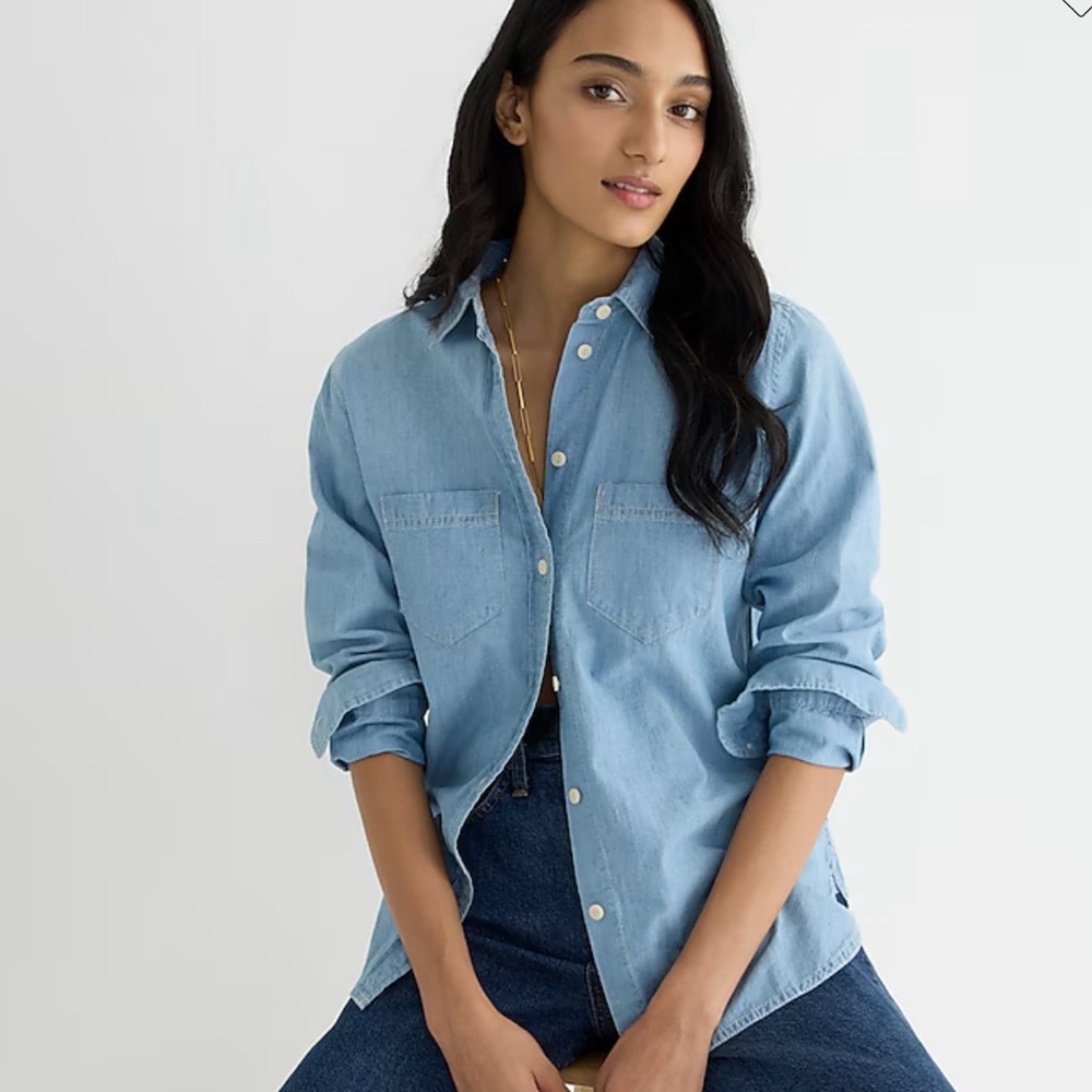 J. Crew Sz 10 classic fit chambray button down shirt